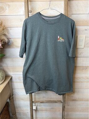 Patagonia Men's Large Graphic T-Shirt, Green with Colorful Logo and Back Print